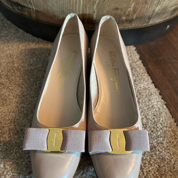 Salvatore Ferragamo Varina Ballet Flats - Picture 2 of 6